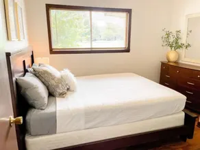 Good Vibes House - Centrally located, cozy house!  - Image 4