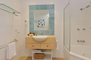 Seascape Holidays - Portsea Apartment 44 - Image 2
