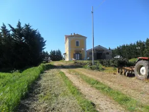 ferme en position de colline à deux pas de la mer - Image 5