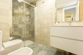 Apartamentos LOTO y LIZ by Cadiz4Rentals - Image 4
