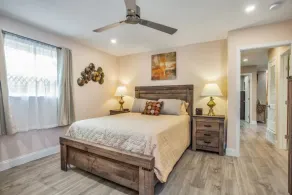 Grapevine Historic District ! New Remodel - Image 4