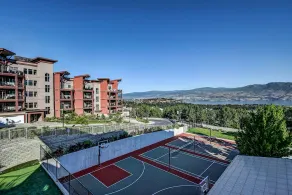 EIN SCHLAFZIMMER CONDO MIT WUNDERSCHÖNEM SEEBLICK UND WELTKLASSE ANNEHMLICHKEITEN - Image 2