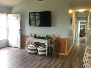 5 min walk to the beach! BEST porch ever, dogs are welcome - Image 2