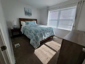 Three bedroom apartment in very convenient location! - Image 5