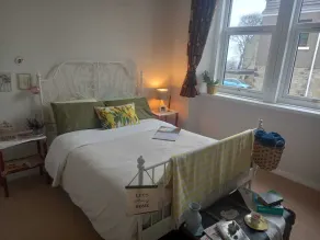 Peaceful Country Cottage - Image 4