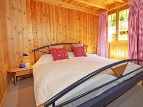 Chalet, al pie de las pistas de esquí, sauna, terraza, chimenea o estufa a leña, parking, tv, 120m² - Image 3