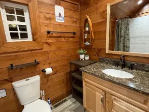 \"The Fulton,\" a 3-bedroom, luxury waterfront cabin at The Lakes Old Forge - Image 3