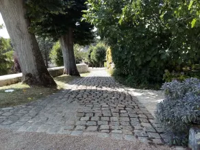 Le Clos de Venise, enchanting manor house surrounded by vineyards, near Vouvray - Image 5