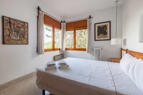 Holiday Home 'Can Sebrià' with Mountain View, Pool & Wi-Fi - Image 5