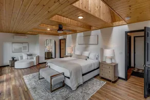 Sunroom-Game room- Family Room- Kayaks, Games, Water Toys, Beach & Dock! - Image 2