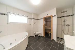 Exklusives Ferienapartment mit Meerblick, Balkon, Sauna und Whirlbadewanne - Image 3