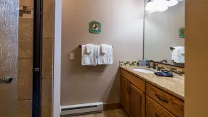 Family Gathering Home! Beautiful, Spacious, Clean!  Next to Rocky Mtn N.P., YMCA - Image 3