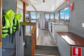 Self contained floating apartment - Image 3