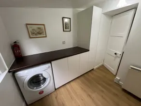 The Lodge -  a lodge that sleeps 6 guests  in 3 bedrooms - Image 2