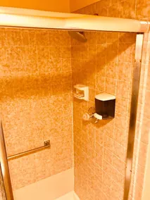 Gemütliche Wohnung in Chandler, ganze Einheit für sich mit Balkon in Wohnanlage. - Image 4