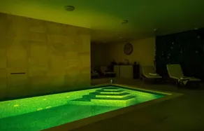 Luxury new villa with sea view and indoor heated pool,2.5 km from sea and Omis - Image 2