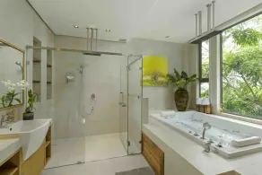 4-Zimmer-Villa White Skies, Schlafplätze für 8, Frühstück, Personal - Image 4