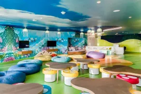 Luxuries space , all inclusive, Pools, Spas, Gym, Bars, Child Friendly - Image 2