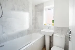 Cosy Three Bedroom House Bristol - Image 3