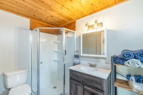 Cozy Adirondack Loft Near Lake Champlain & George, Hiking and Historical Sites - Image 3