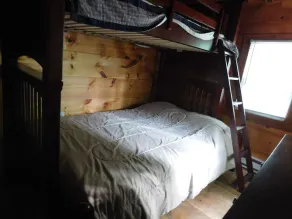 Timber Wolf Lodge cabin - Image 5