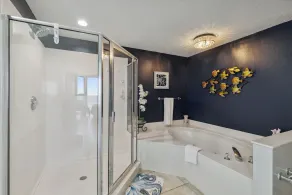 Free Beach Service! Newly Updated/Beachy 8th flr condo w/stunning Gulf Views! - Image 4