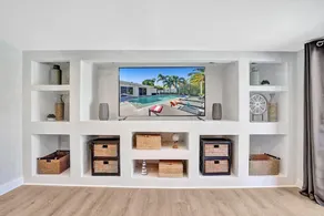 5BR with Heated Pool 5 min to Beach - Image 2