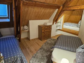 Sleeps 12-14 in beautiful mountain setting. - Image 5