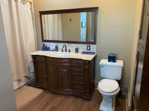 Spacious 3 bedroom and 2.5 bathroom home located in historic Shaw Neighborhood. - Image 3