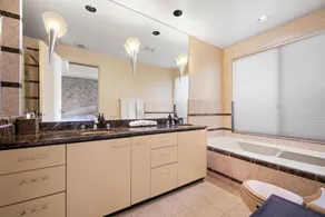SWIM UP POOL BAR/SPA, POOL TABLE,6 EN SUITES, PING PONG, PUTTING GREEN 227370 - Image 5