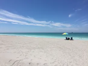 Serene Siesta Key Island Sarasota Florida condominium bay to beach - Image 3