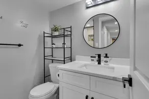 Cozy Modern Beautiful Studio+Parking. Walk to DC Metro. Perfect for Long Stays! - Image 5