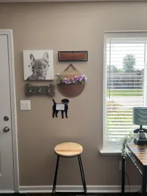 Spacious Home| Pet Friendly| Ideal for Long Stays - Image 2