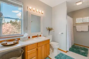 Anderson Island Luxury Beach Home. Kayak, HotTub, Paddle Board, Beachfront, View - Image 3