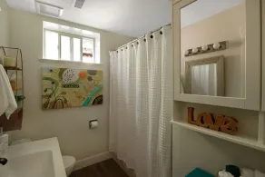 Hidden Pond Gong Suite - Luxury , Pet Friendly, with Hot Tub and Private Beach - Image 3