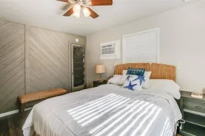 Dock Holiday - Hyggeligt Waterfront Pet Friendly Cottage på Caney Creek! - Image 4