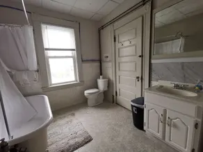 DTWN 1 BDR Apt, free parking, walk to WPI, Palladium, MCPHS - Image 2