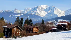 Appartement 'Les Silenes' avec vue sur montagne et balcon - Image 5