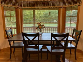Welcome to The Bee Glade! A 4BR Cabin in the New River Gorge! - Image 2