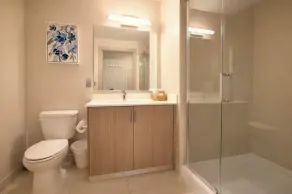 Wow! 5 min to DC/Metro/Mall Stunning 2B King Bed Pool Gym - Image 2