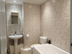 Stunning cosy cottage! Close to Haworth and amenities - Image 2