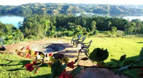 Family suite in farm overlooking the Taveras lake - Image 5