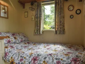 Shepard's Hut - Image 4