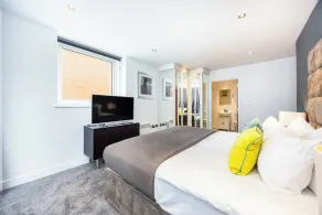 Koks Mews 2 Bed 2 Bath Executive Apartment - Image 5