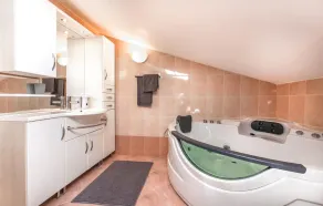 Amazing Apartment In Secovlje With House Sea View - Image 3