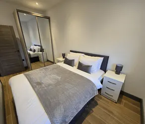Bright Finchley Apartments - Perfect for Business & Leisure - Image 5