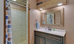 Birds Eye Cabin - Sunset & Starry Retreat Pet Friendly w Private HotTub, Fire Pit and Game Room - Image 4