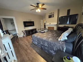 Location, is the key for this 3 bedroom! - Image 4