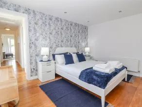 Mount House - Image 4