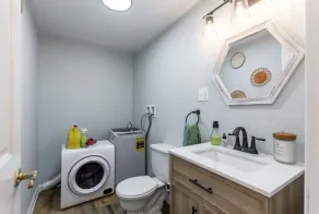 Unique Stay! Ricketts Chic Farmhouse Retreat with Stargazing Bubble Tent - Image 5